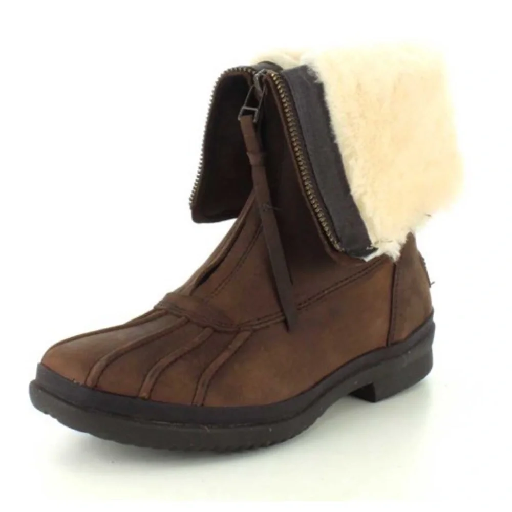 UGG sz 6 Arquette stout leather foldover winter boots